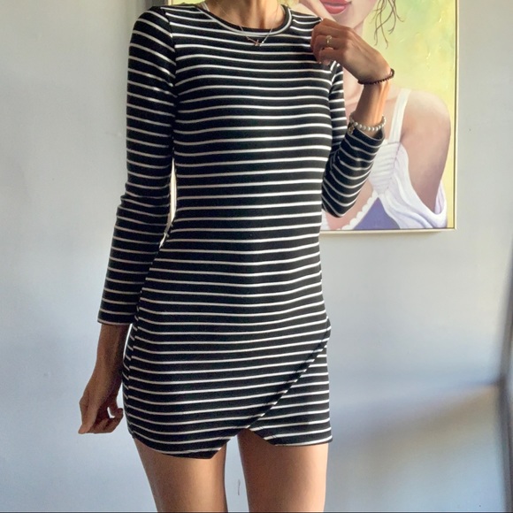 iris Dresses & Skirts - Iris Mini Striped Black & White Dress Long Sleeve S/M